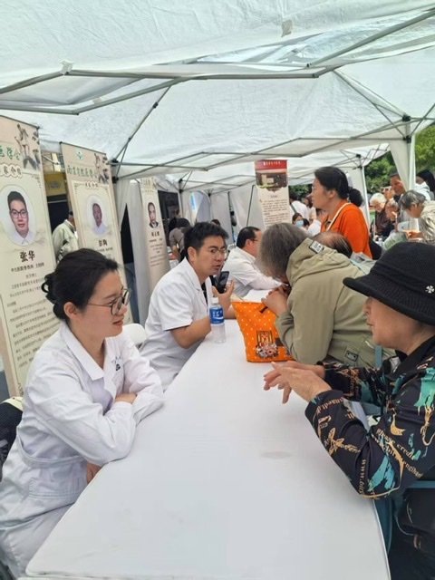南京首届中医生活坊市集:传承与公益并行 南京首届中医生活坊市集:传承与公益并行