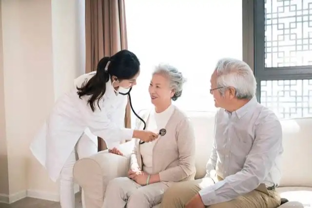 老年医疗:以健康为中心的探索与实践 老年医疗:以健康为中心的探索与实践