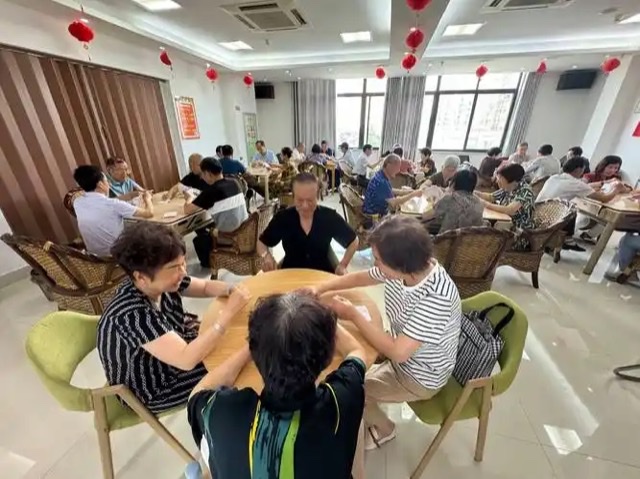 六十之后:拥抱吃喝玩乐的精彩人生 六十之后:拥抱吃喝玩乐的精彩人生