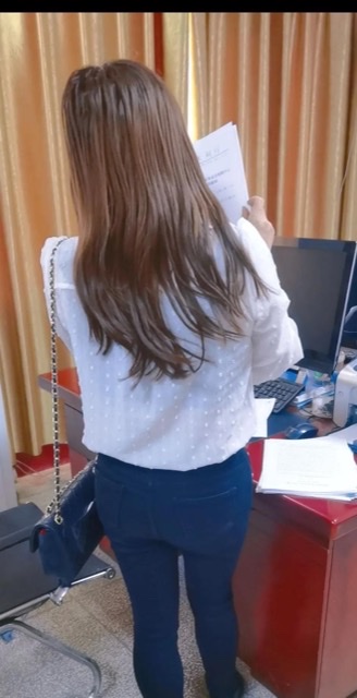 逐光前行:乔伊思的多彩人生与新闻公益路 逐光前行:乔伊思的多彩人生与新闻公益路