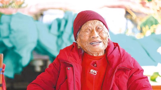 探寻中国台湾地区百岁老人的养生密码:健康生活的启示 探寻中国台湾地区百岁老人的养生密码:健康生活的启示