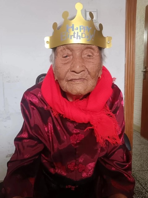 探寻中国台湾地区百岁老人的养生密码:健康生活的启示 探寻中国台湾地区百岁老人的养生密码:健康生活的启示