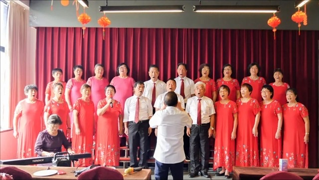 红歌奏响 体验非凡——红歌合唱队走进思健 红歌奏响 体验非凡——红歌合唱队走进思健