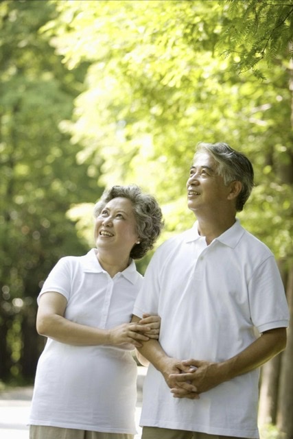 医生揭秘:老年朋友身上有点“肉”,竟是抗病的关键 医生揭秘:老年朋友身上有点“肉”,竟是抗病的关键