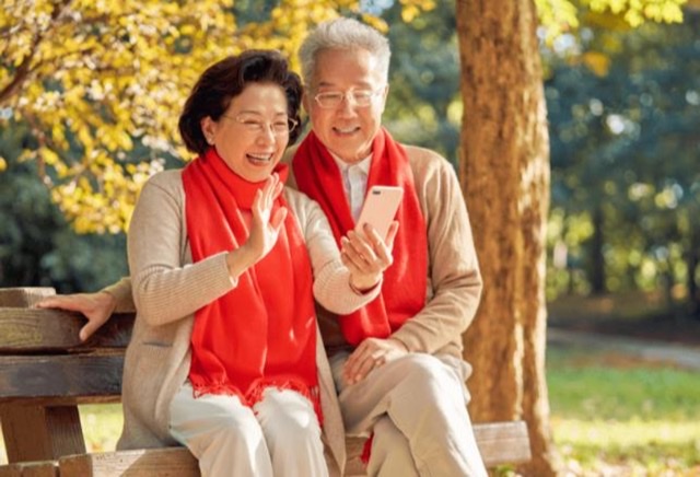 健康、余额与老伴:老年幸福的“铁三角” 健康、余额与老伴:老年幸福的“铁三角”