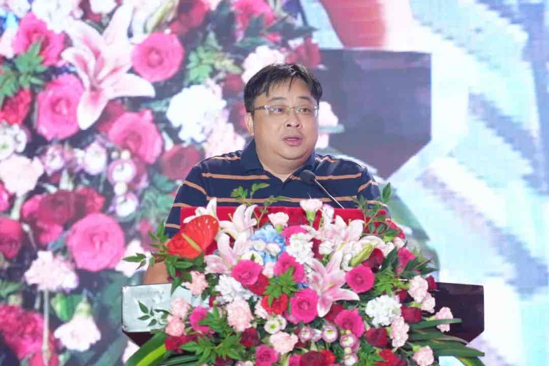 向新而行 未来已来:百岁园21周年盛典点亮主动健康新坐标 向新而行 未来已来:百岁园21周年盛典点亮主动健康新坐标