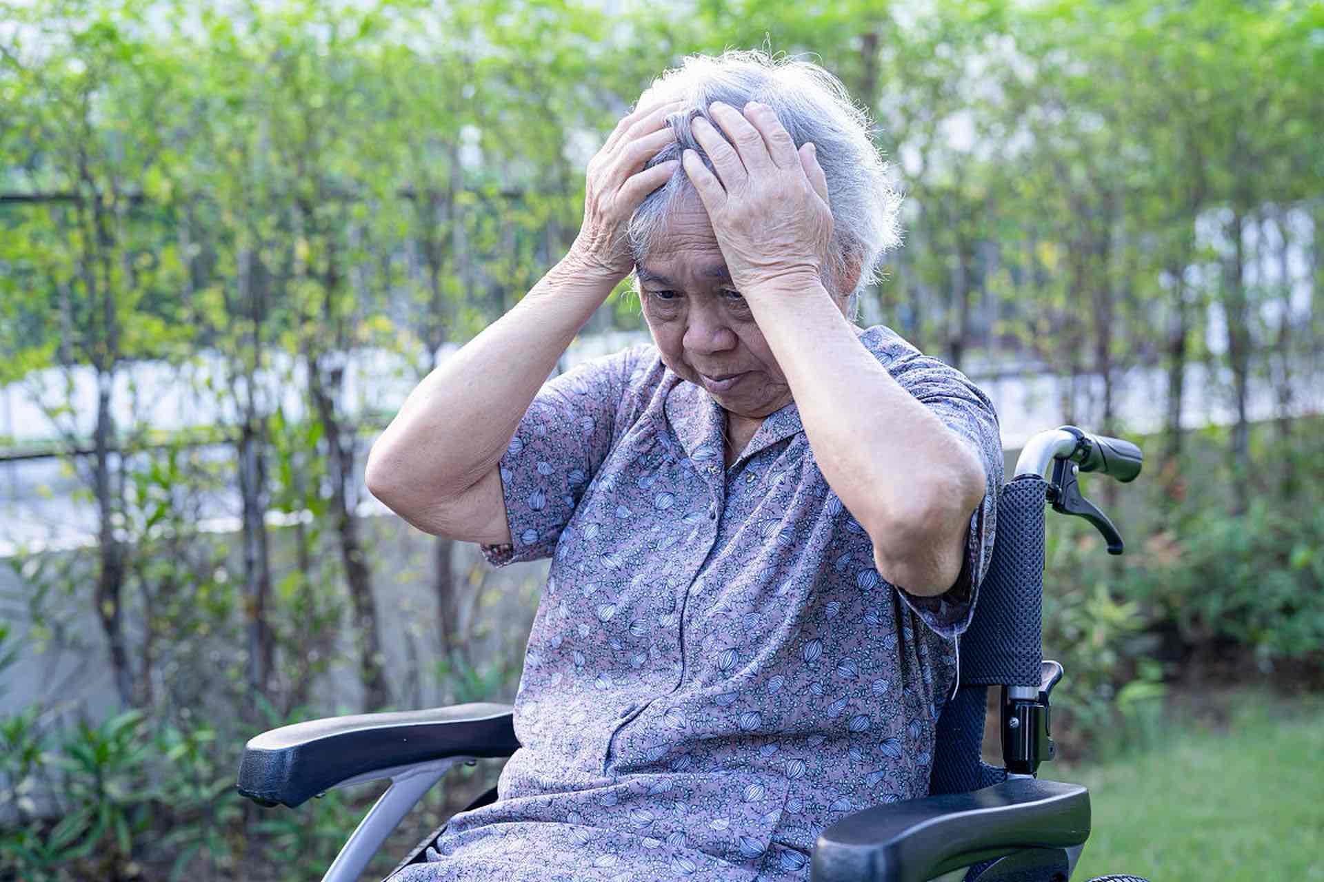 老年人偏头痛:这些“想当然”的误区,可能拖垮你的健康 老年人偏头痛:这些“想当然”的误区,可能拖垮你的健康