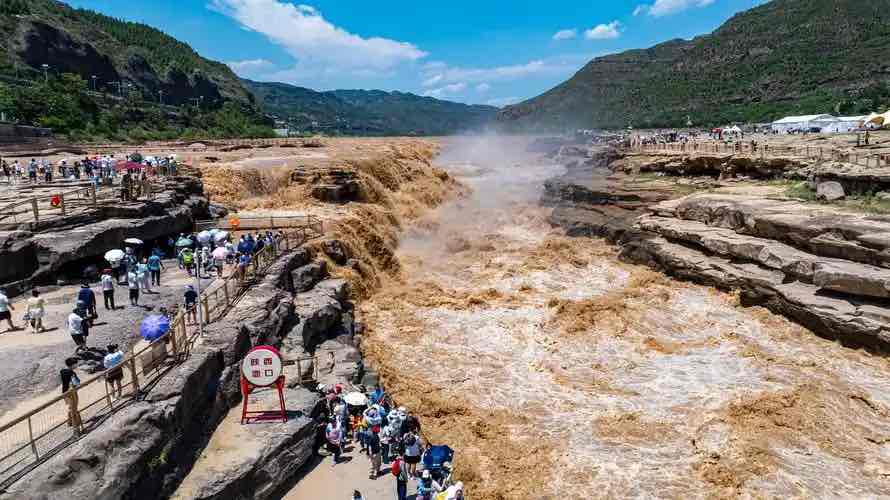 壶口听涛:为银发之旅铺就安全与震撼的旅程 壶口听涛:为银发之旅铺就安全与震撼的旅程