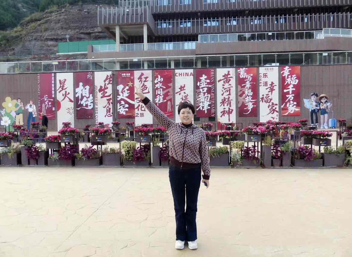 壶口听涛:为银发之旅铺就美好与震撼的旅程 壶口听涛:为银发之旅铺就美好与震撼的旅程