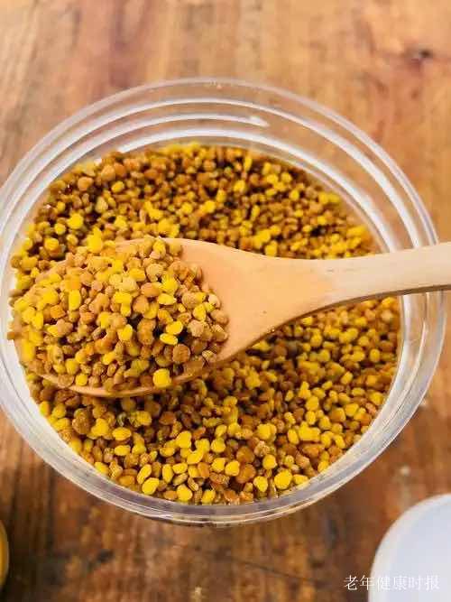 蜂花粉的营养真相:不神化也不低估的天然营养库 蜂花粉的营养真相:不神化也不低估的天然营养库