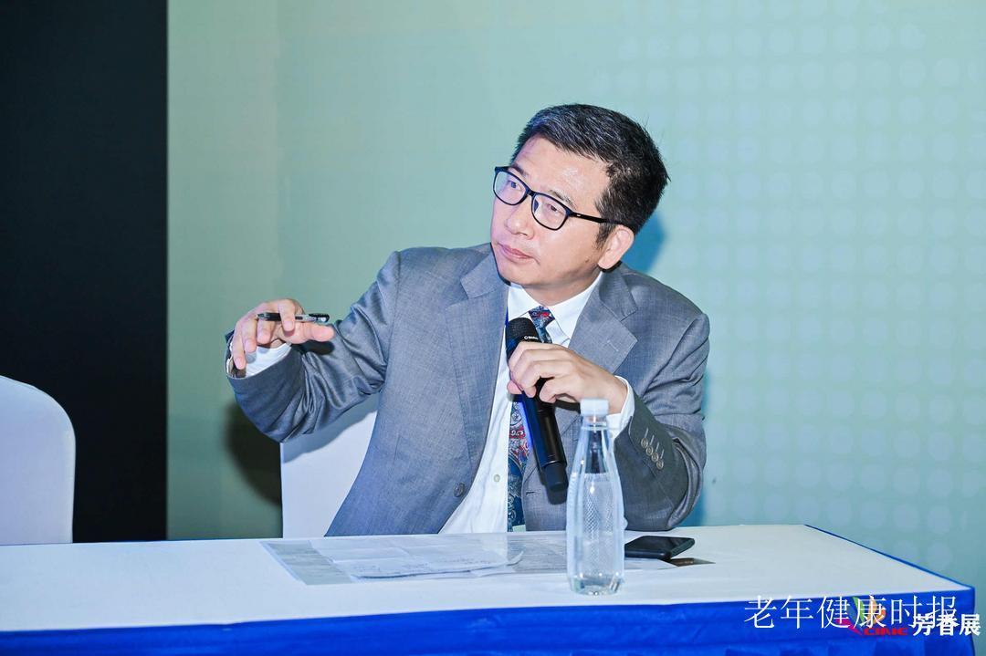 南京自然医学会会长周春祥万米高空救急 联手机组谱写生命守护佳话 南京自然医学会会长周春祥万米高空救急 联手机组谱写生命守护佳话