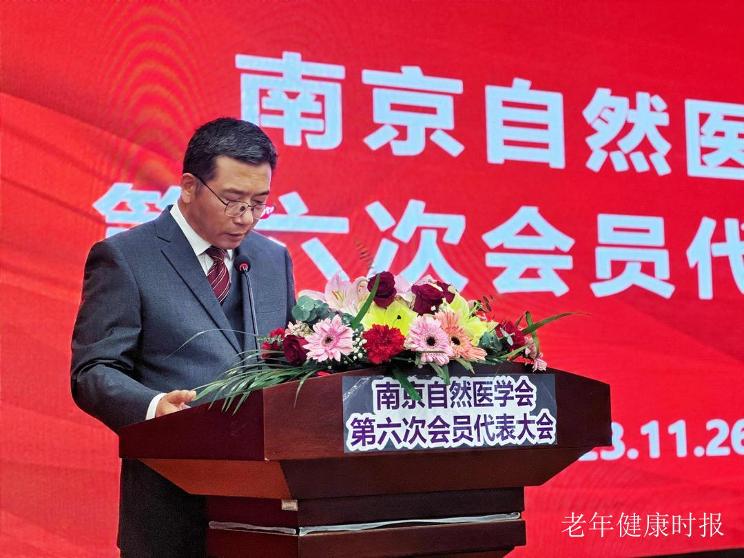 南京自然医学会会长周春祥万米高空救急 联手机组谱写生命守护佳话 南京自然医学会会长周春祥万米高空救急 联手机组谱写生命守护佳话