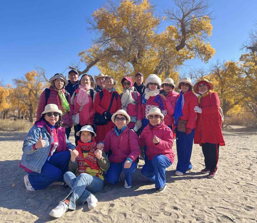 慢享旅途时光 老年人的快乐很简单 慢享旅途时光 老年人的快乐很简单