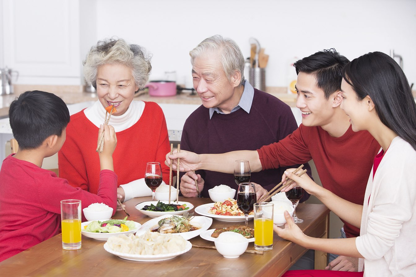 �����ڼ���������ʳ��ô�ԲŽ���