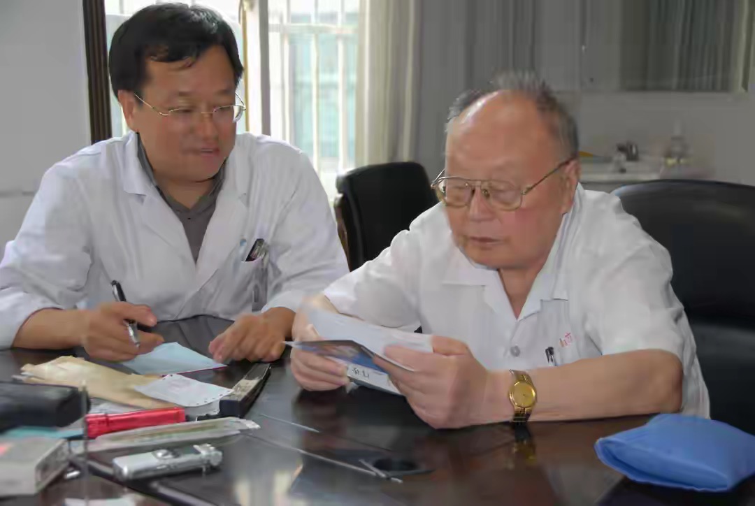 跟我学中医之十五:国医大师周仲瑛用小青龙汤辨治肺寒久咳案两则 跟我学中医之十五:国医大师周仲瑛用小青龙汤辨治肺寒久咳案两则