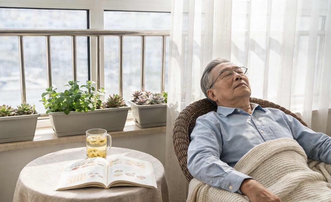 Ѫ�ܽ�����ֹ�ڽ��ǣ��������������Ǹ���