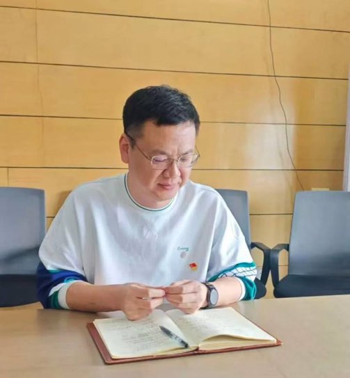 ������ηͬ�У�����������Ѫ��������һһ׷�ǵ������κ��