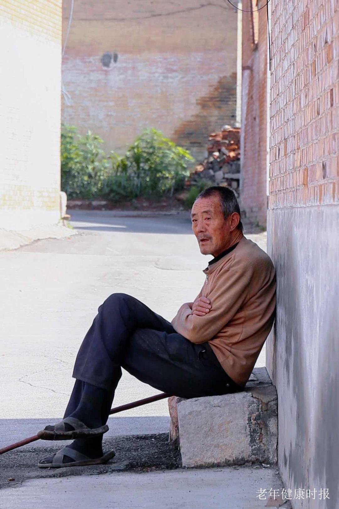 ��˥�ϸ����µ��ǹ¶� ��Ϊ��������֯�����¶ȵ�����ػ���