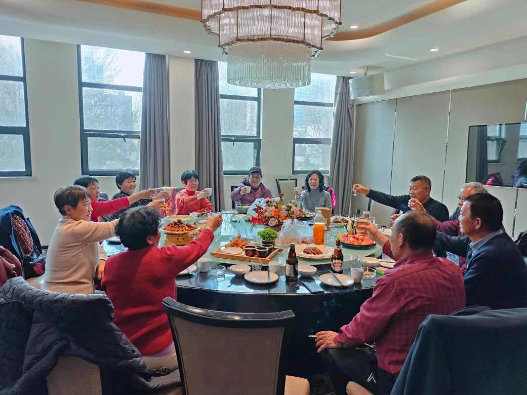 ����ʮ��ͬѧ�� ���Ŷ���õ�����Ӳ�����Ǯ ���������а���