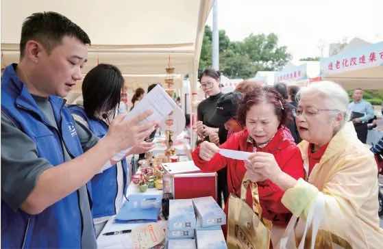 �������ͷŻ����źţ��ƶ����Ϸ���ҵ����������Ч