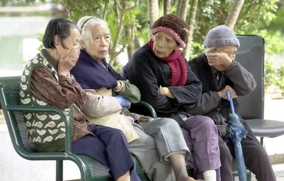 人生观照亮来路,人死观安放归途 人生观照亮来路,人死观安放归途